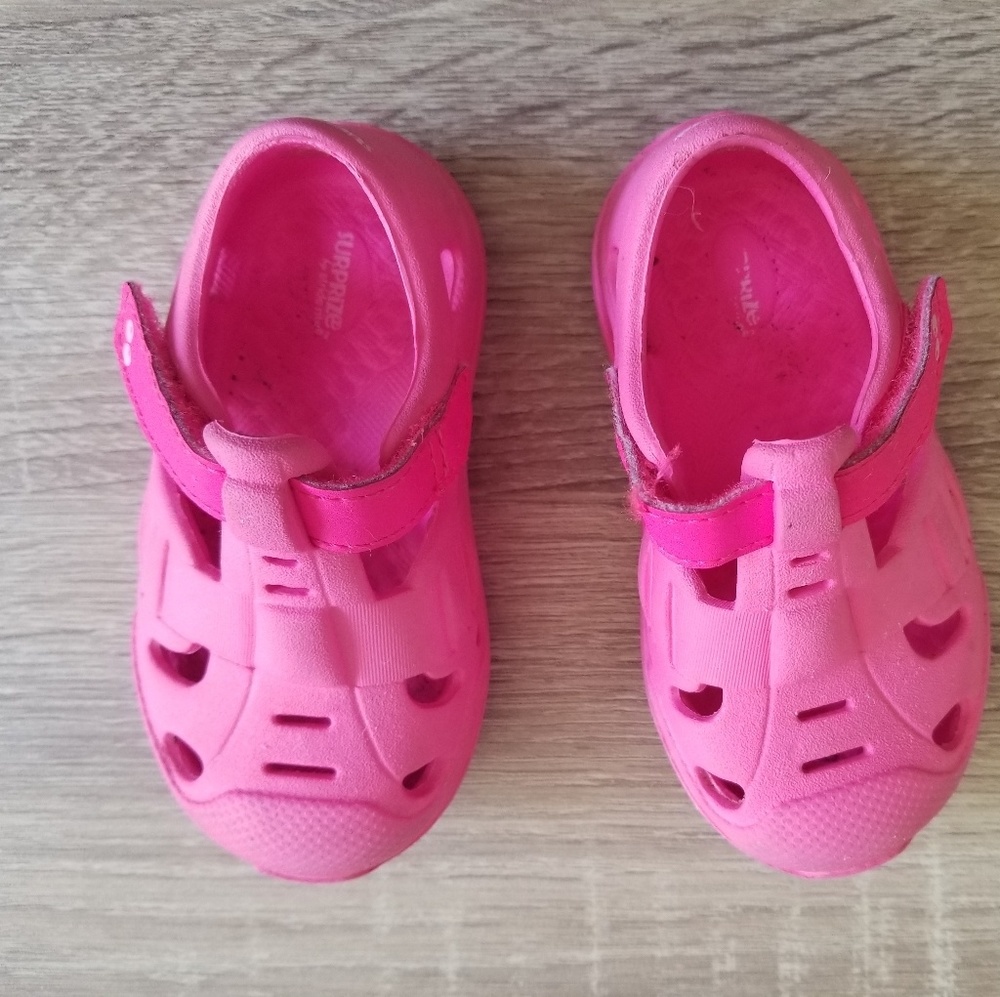 Surprize By Stride Rite Pink Crocs